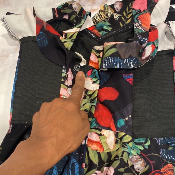 H&M Floral corset style jumpsuit.sz 8 Features side pockets and back zipper - Picture 4 of 6